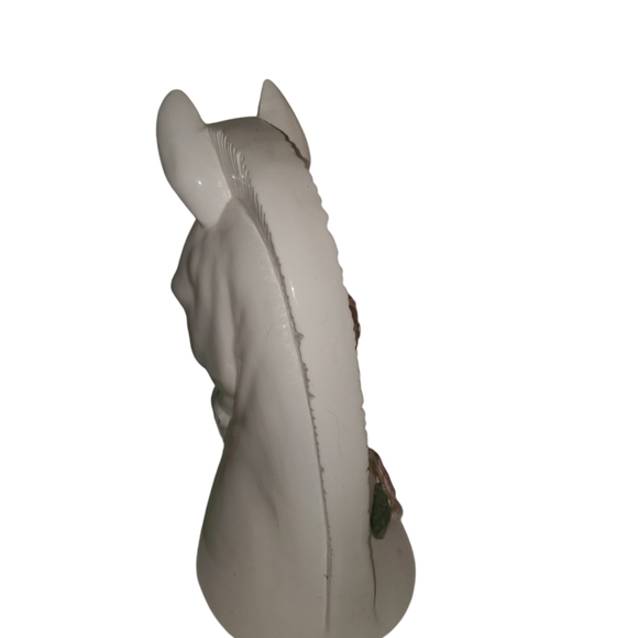 Vintage ceramic horse head with floral designs - Picture 6 of 7